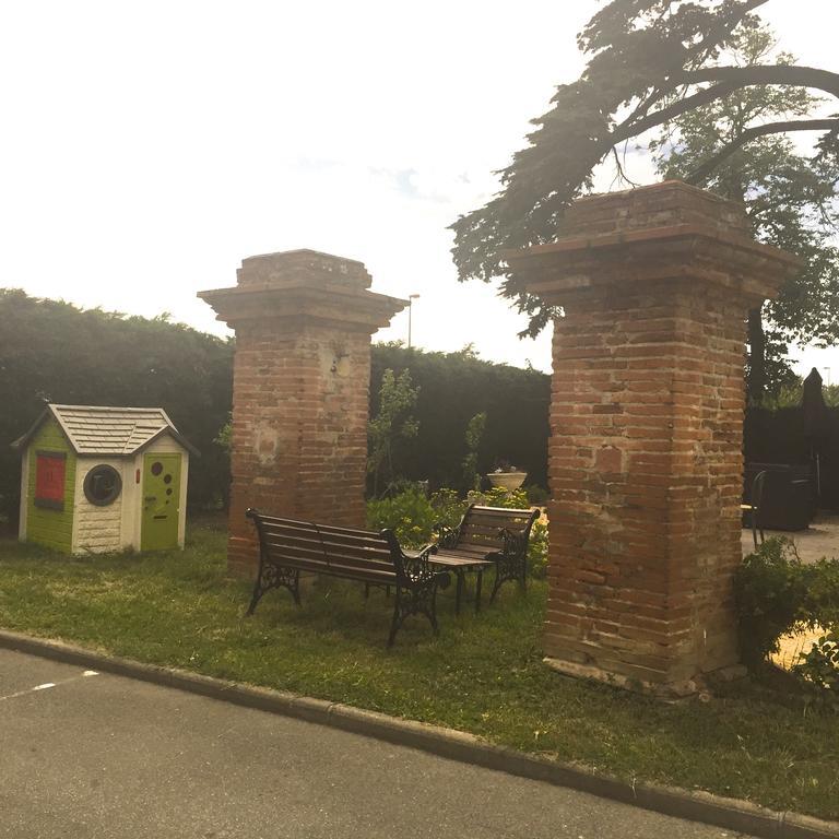 Fasthotel Muret Saubens Exterior photo